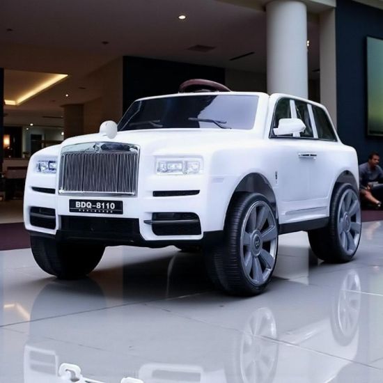 صورة سيارة رولز رويس كولينان للأطفال